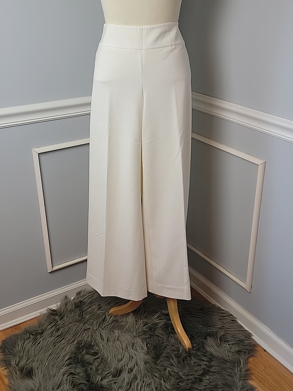THE LIMITED Aubrey‎ Fit White Cream Wide Leg Career Holiday Dress Pants 10SHORT